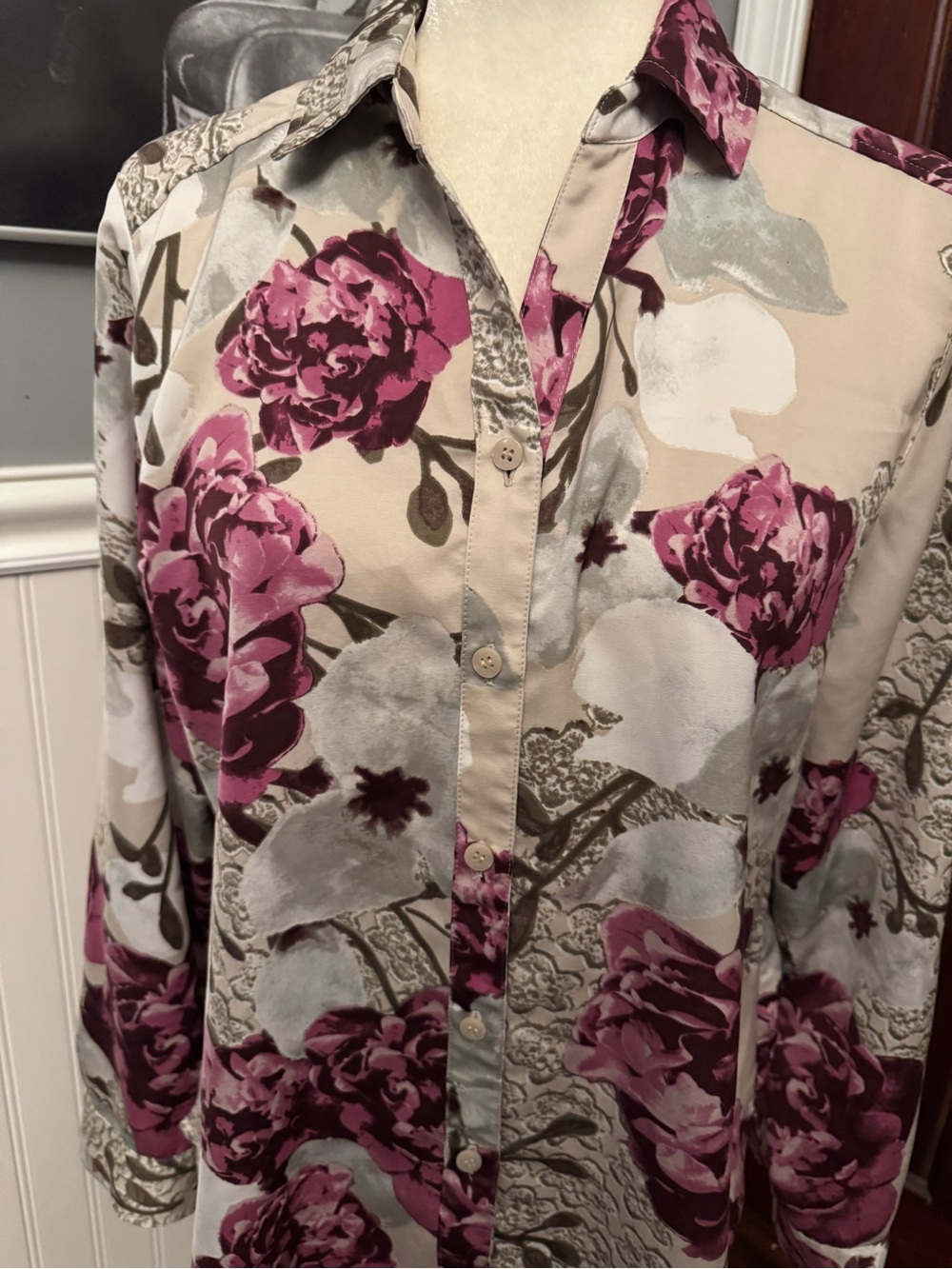 Chico’s Purple Floral Print Button Up Blouse Size 1
(M) - Picture 3 of 10
